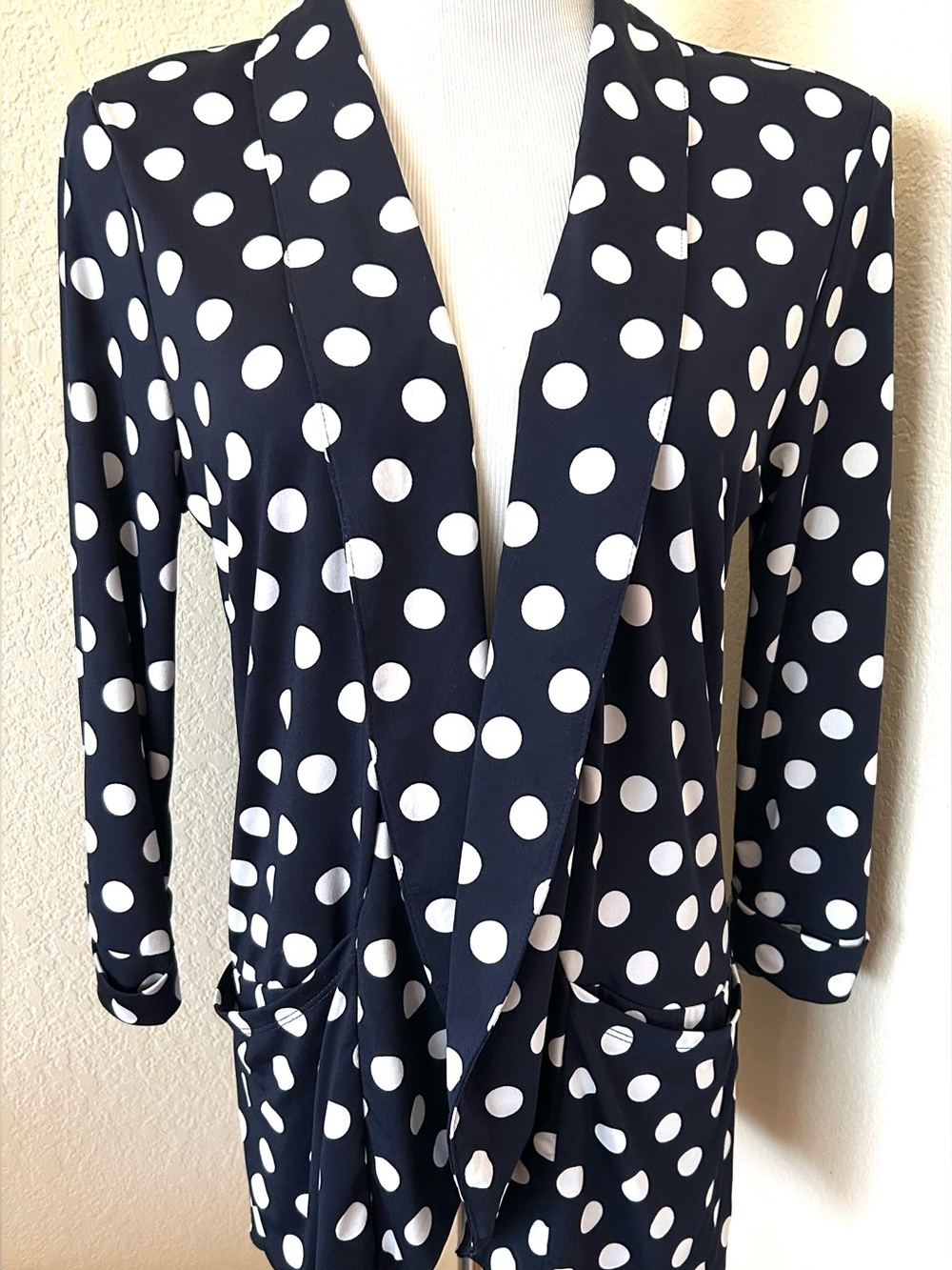 Pills Dot Blazer Jacket Open front Jacket 3/4 Sleeves Navy Blue and White new